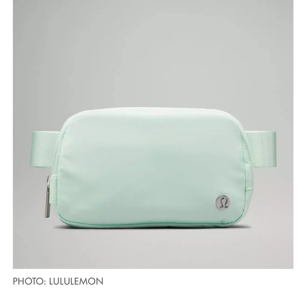 lululemon belt bag